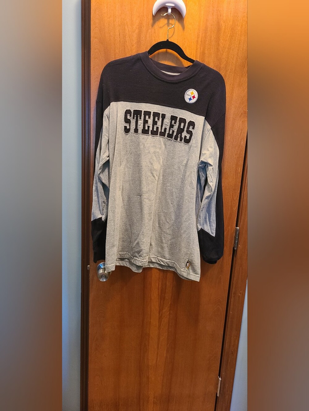 NFL Pittsburgh Steelers Long-Sleeve Tee in Gray and Black